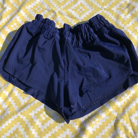 Navy blue Lululemon shorts - Picture 3 of 5
